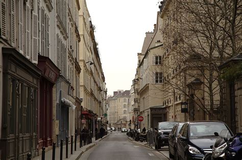 rue de babylone paris.